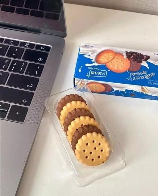 Biscuit Cookies Shape Eraser